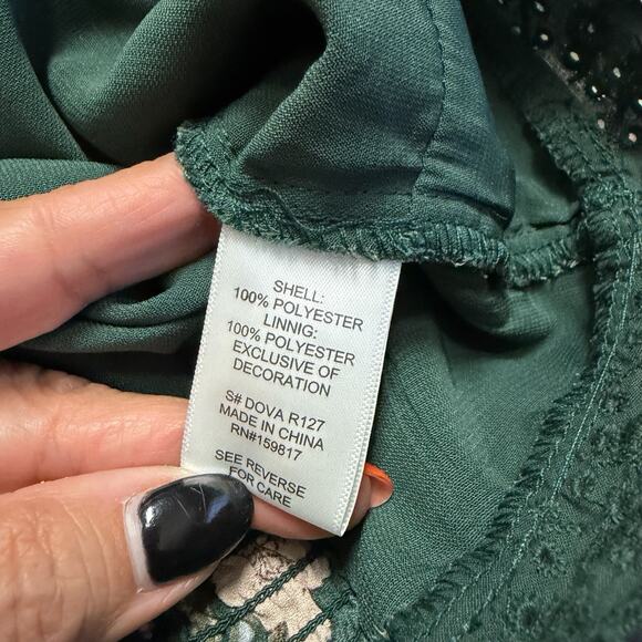 ALTAR’D STATE FOREST GREEN CROP TOP BOHO FLORAL LACE FAIRY COTTAGECORE M NWT $68 - Picture 6 of 7